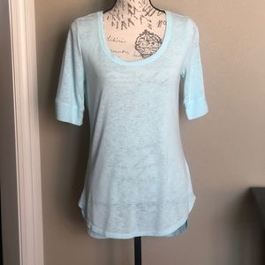 Athleta Women’s Shirt